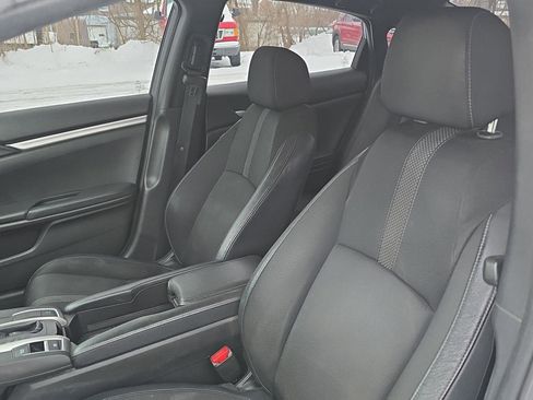Used 2019 Honda Civic Sport image 16