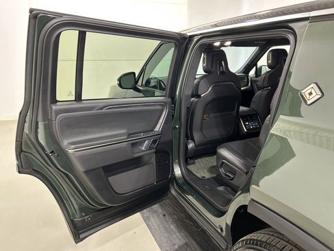 Used 2023 Rivian R1S Adventure image 17