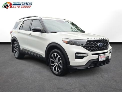Used 2020 Ford Explorer ST w/ Premium Technology Package image 4