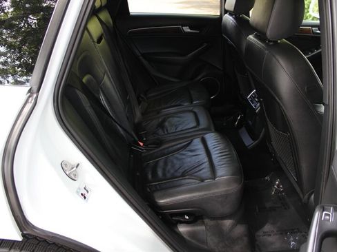 Used 2015 Audi Q5 2.0T Premium Plus w/ Technology Package AWD/4WD image 16