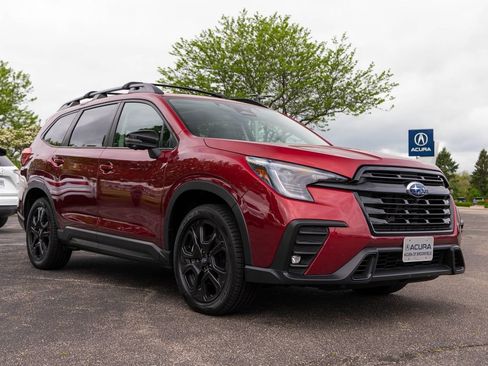 Used 2023 Subaru Ascent Onyx Edition Limited AWD/4WD image 2