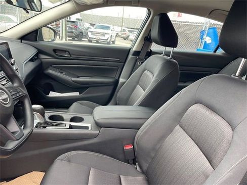 New 2025 Nissan Altima 2.5 S image 10
