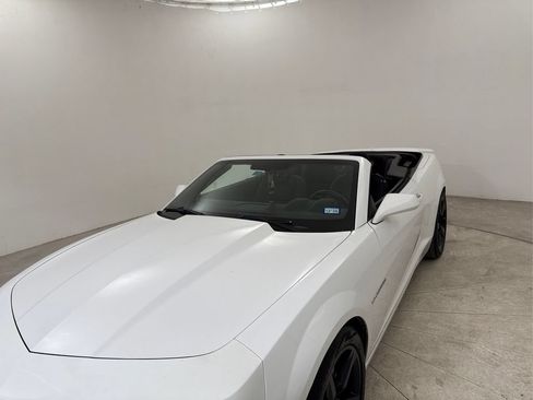 Used 2015 Chevrolet Camaro LT RWD image 15