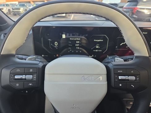 New 2025 Kia K4 GT-Line w/ GT-Line Sunroof Package FWD image 28