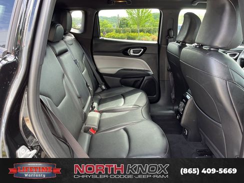Used 2025 Jeep Compass Limited AWD/4WD image 20