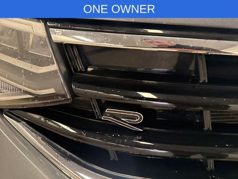 Used 2023 Volkswagen Tiguan SE R-Line image 4