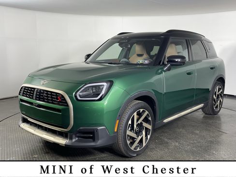 Used 2025 MINI Cooper Countryman S w/ Comfort Package Max image 1