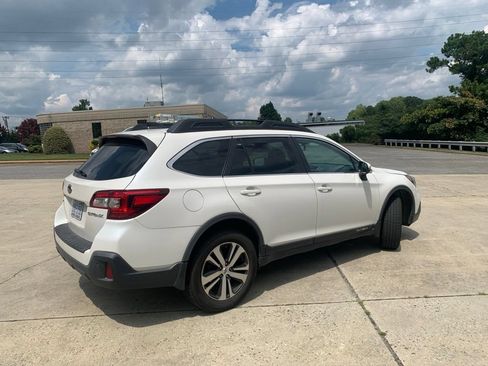 Used 2019 Subaru Outback 2.5i Limited w/ Protection Package #1 AWD/4WD image 15
