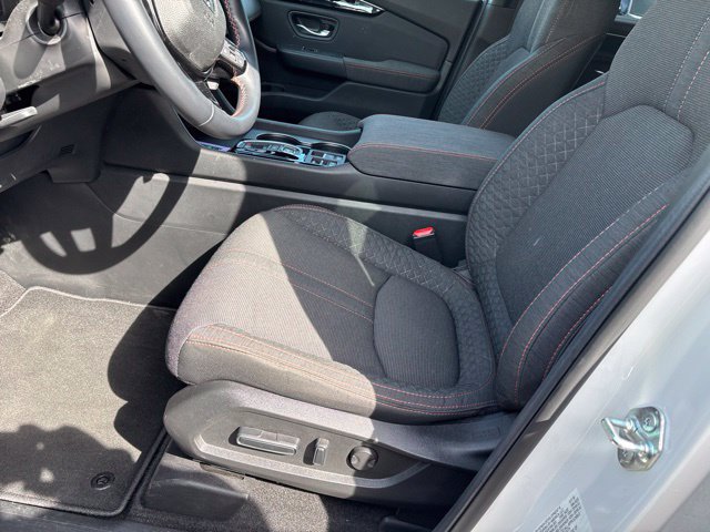 Used 2026 Honda Pilot Sport image 4