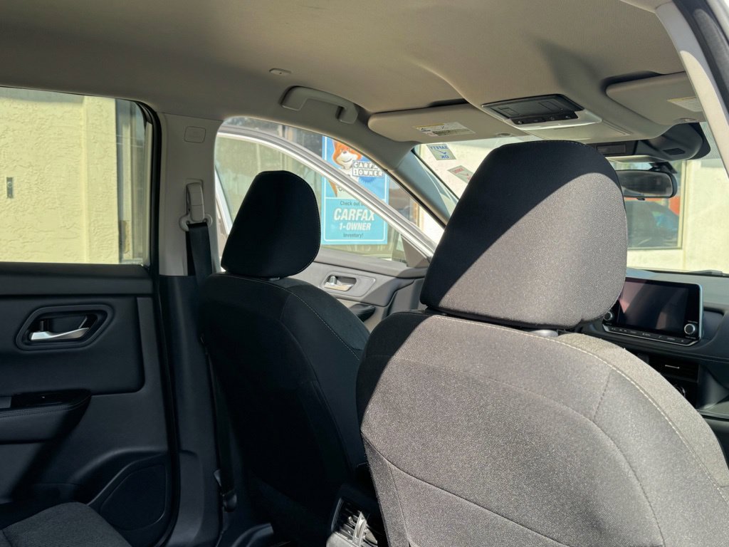 Used 2024 Nissan Rogue SV AWD/4WD image 18