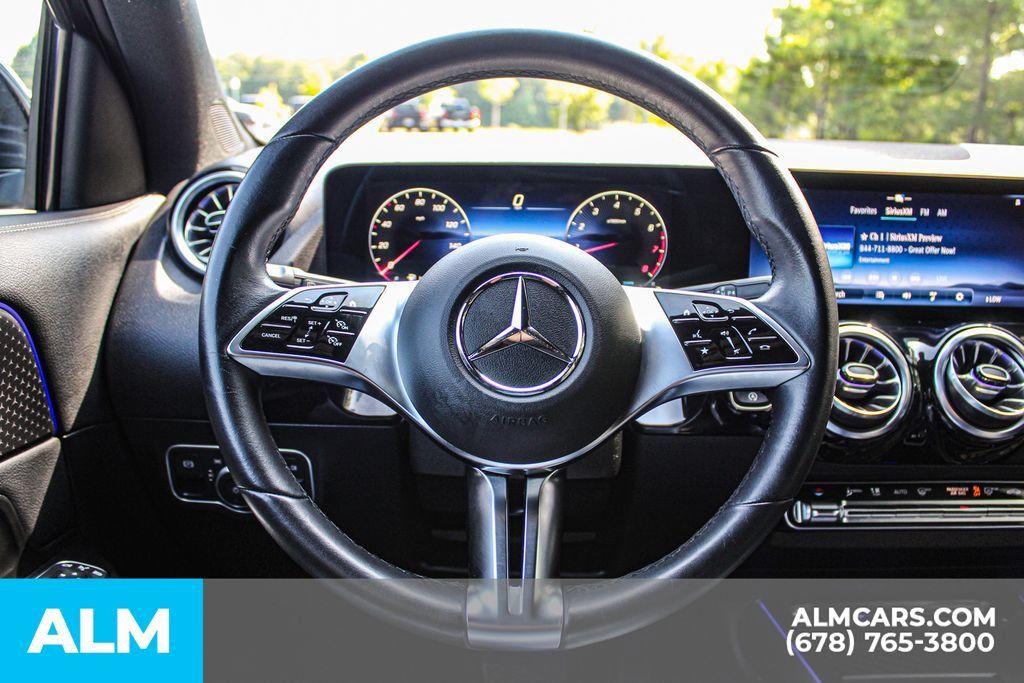 Used 2025 Mercedes-Benz GLA 250 image 24