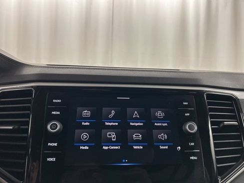 Used 2023 Volkswagen Atlas SEL Premium AWD/4WD image 13