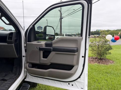 Used 2022 Ford F450 XL w/ Power Equipment Group AWD/4WD image 33