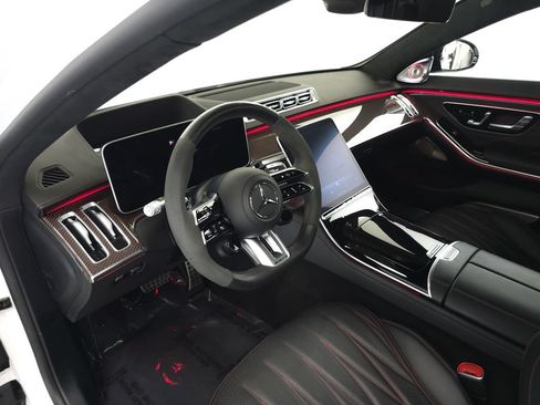 Used 2024 Mercedes-Benz S 63 AMG S w/ Carbon Fiber Exterior Package image 9