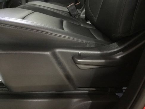 Used 2025 Chevrolet Silverado 3500 W/T image 35