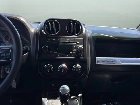 Used 2016 Jeep Compass Sport w/ Power Value Group FWD image 21