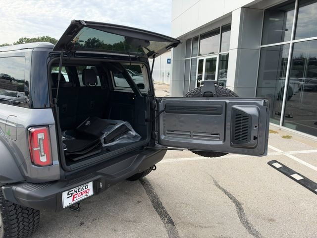 Used 2025 Ford Bronco Badlands AWD/4WD image 13