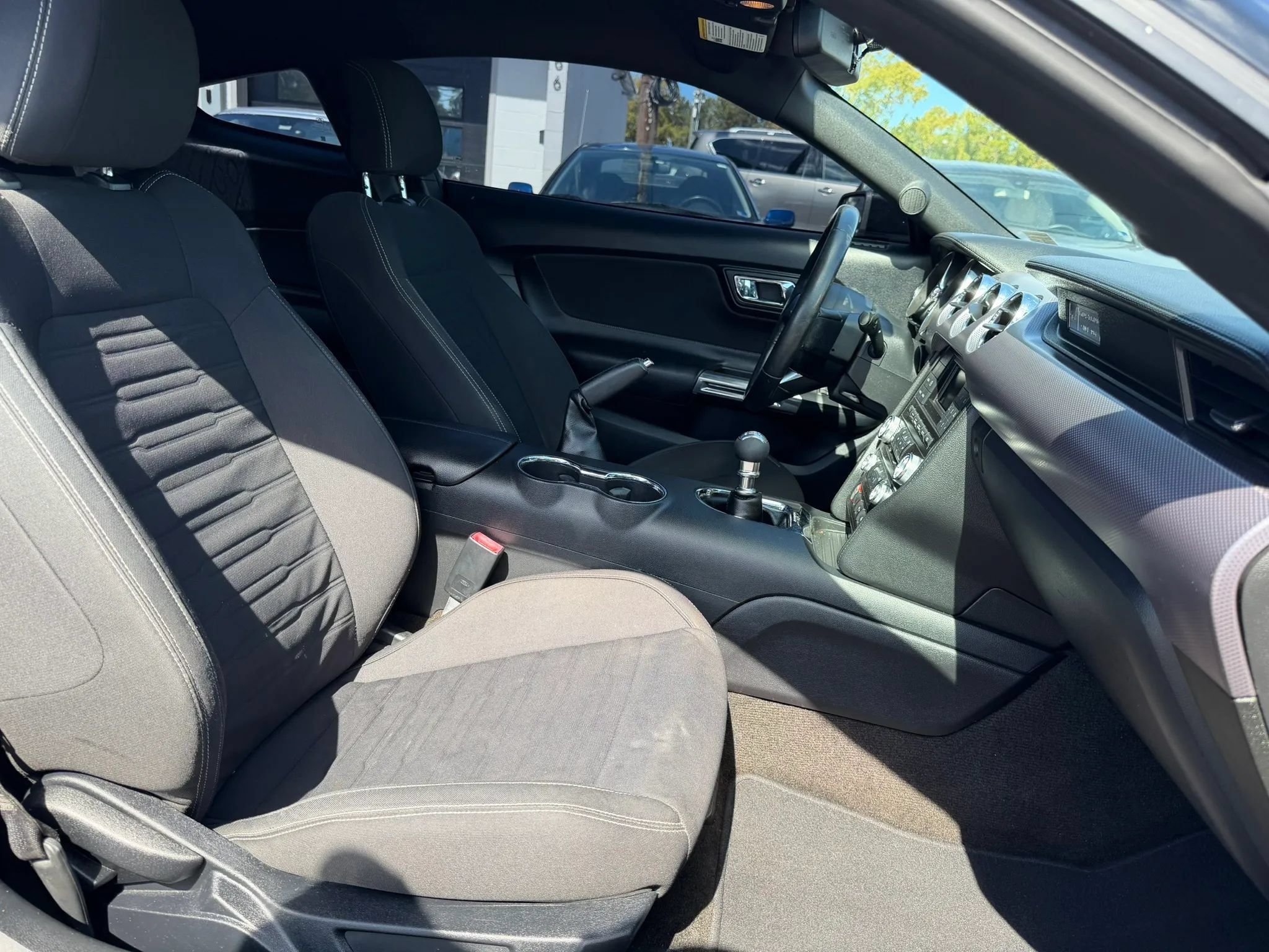 Used 2015 Ford Mustang GT RWD image 17
