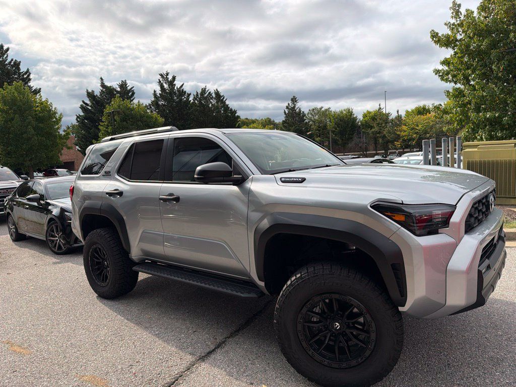 Used 2025 Toyota 4Runner TRD Off-Road Premium AWD/4WD image 5