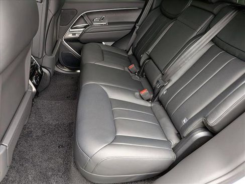 New 2026 Land Rover Range Rover SE image 15