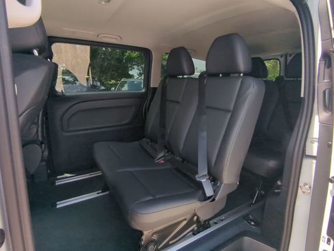 Used 2023 Mercedes-Benz Metris Passenger image 11