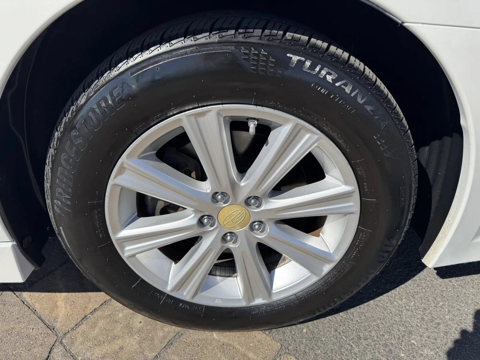 Used 2011 Subaru Legacy 2.5i Premium AWD/4WD image 15