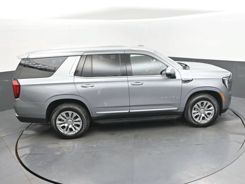 Used 2025 GMC Yukon Denali RWD image 44