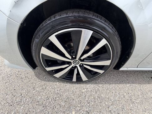 Used 2020 Nissan Altima 2.5 SL FWD image 47