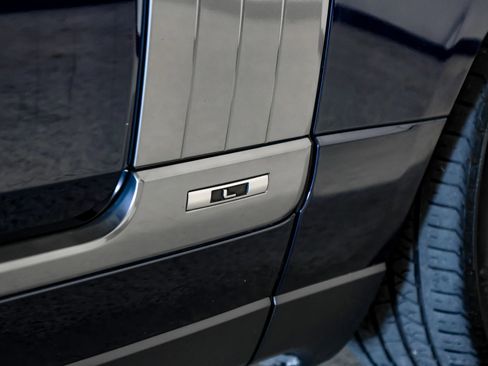 Used 2018 Land Rover Range Rover Long Wheelbase Supercharged image 48