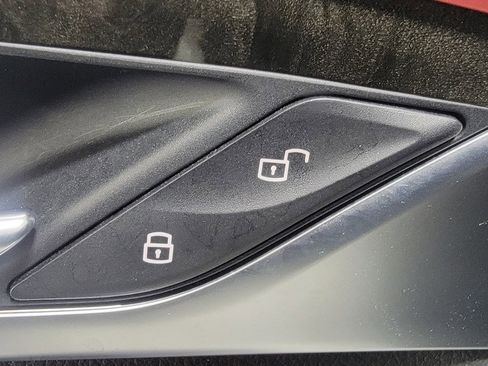 Used 2019 BMW 540i xDrive w/ M Sport Package image 32