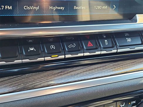 Certified 2023 Chevrolet Silverado 1500 LT image 17