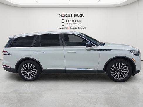 Used 2020 Lincoln Aviator Reserve w/ Equipment Group 201A AWD/4WD image 6