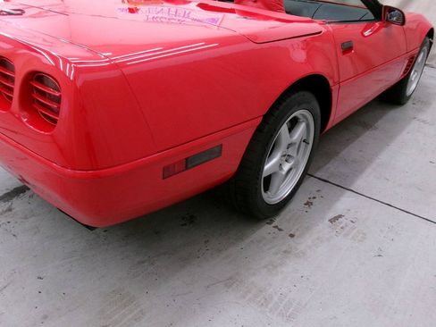 Used 1995 Chevrolet Corvette Convertible RWD image 14