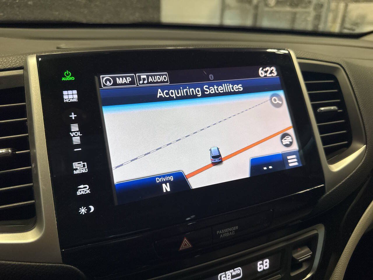 Used 2016 Honda Pilot Touring image 13