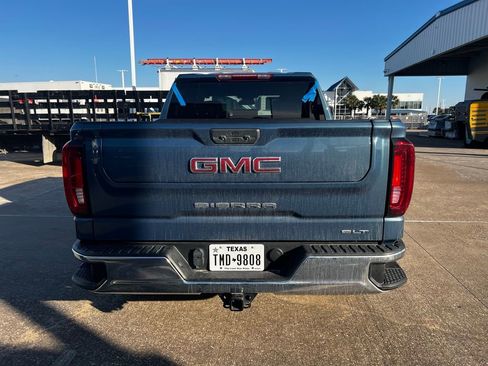 Used 2024 GMC Sierra 1500 SLT image 4