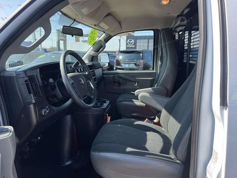 Used 2024 GMC Savana 2500 w/ Driver Convenience Package image 17