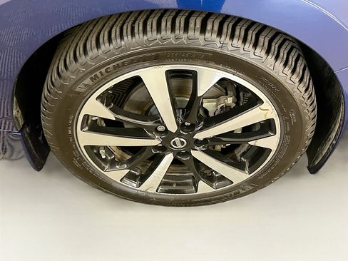 Used 2018 Nissan Altima 2.5 SR image 11