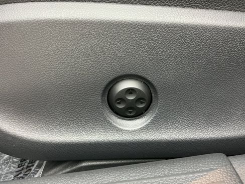 Used 2019 Mercedes-Benz CLA 250 image 38