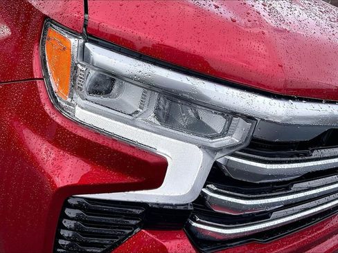 Used 2024 Chevrolet Silverado 1500 High Country image 33