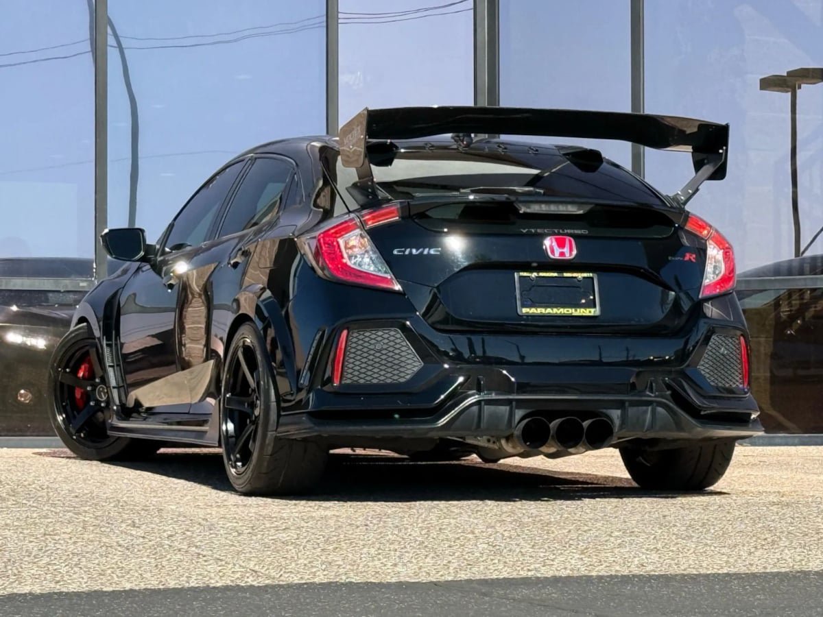Used 2017 Honda Civic Type R image 11