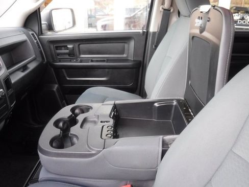 Used 2014 RAM 1500 Express image 22