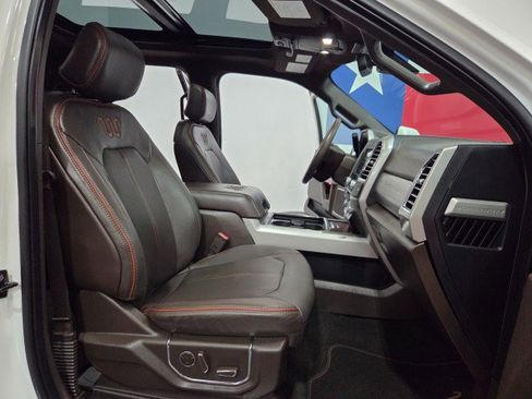 Used 2017 Ford F250 King Ranch w/ King Ranch Ultimate Package image 8