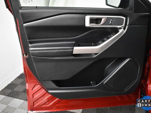 Used 2021 Ford Explorer XLT w/ Class III Trailer Tow Package image 16