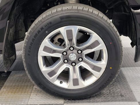 Used 2022 RAM 1500 Limited w/ Body Color Bumper Group image 21