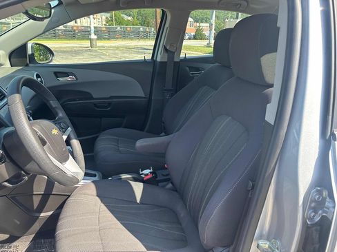 Used 2020 Chevrolet Sonic LT FWD image 10