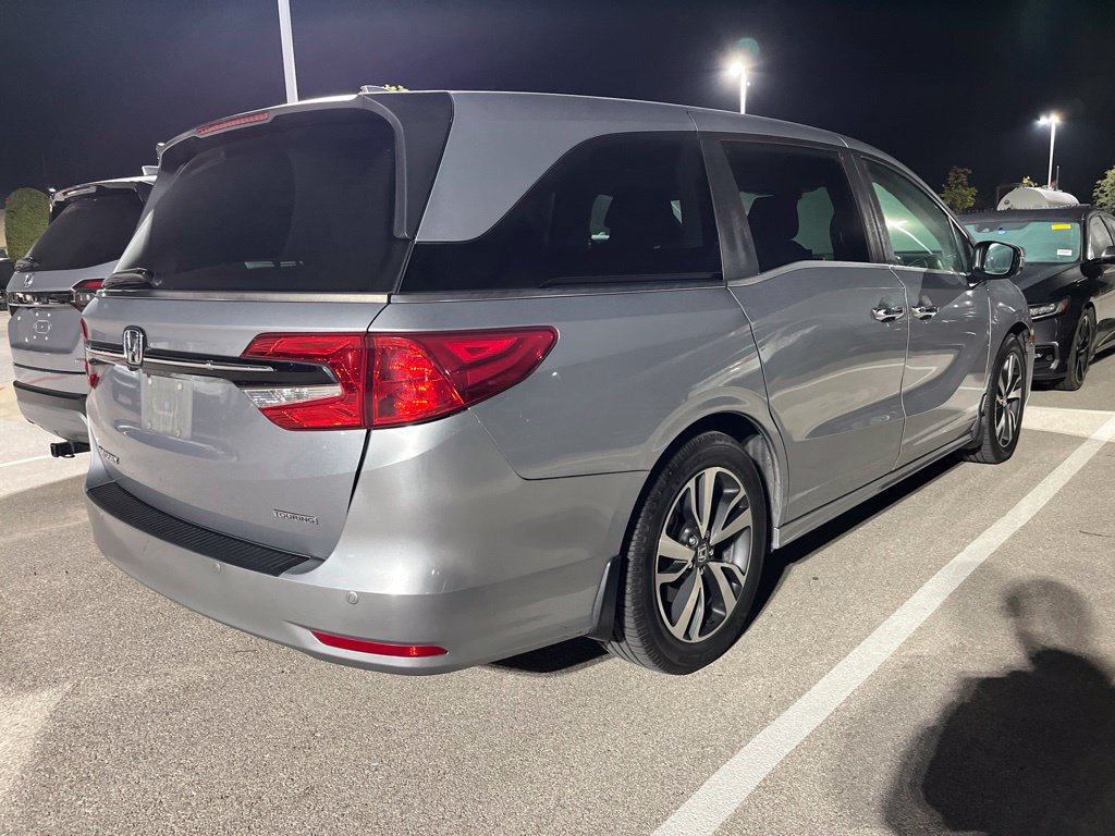 Used 2023 Honda Odyssey Touring image 3