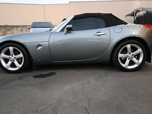 Used 2006 Pontiac Solstice Convertible w/ Premium Package image 7