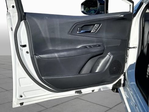 Used 2023 Toyota Prius Prime Premium FWD image 21