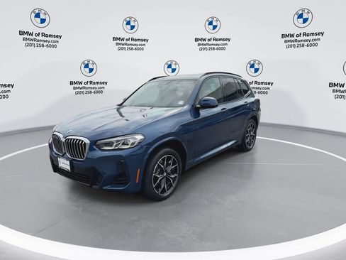 Used 2024 BMW X3 xDrive30i w/ Premium Package AWD/4WD image 4