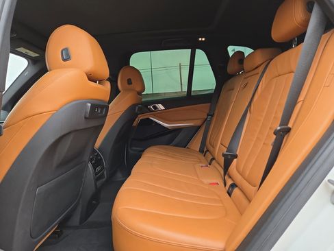 Used 2019 BMW X5 xDrive40i w/ Convenience Package image 13